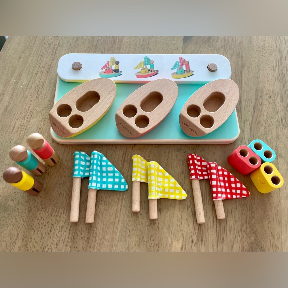 Lovevery Pattern Match Boats and Cards Set